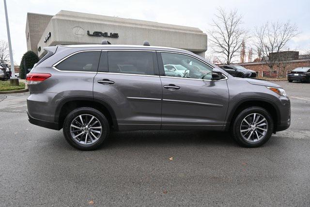 used 2018 Toyota Highlander car, priced at $25,403