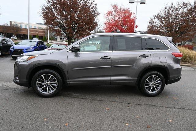 used 2018 Toyota Highlander car, priced at $25,403