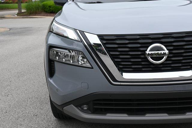 used 2021 Nissan Rogue car, priced at $24,492