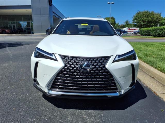 new 2025 Lexus UX 300h car, priced at $42,825