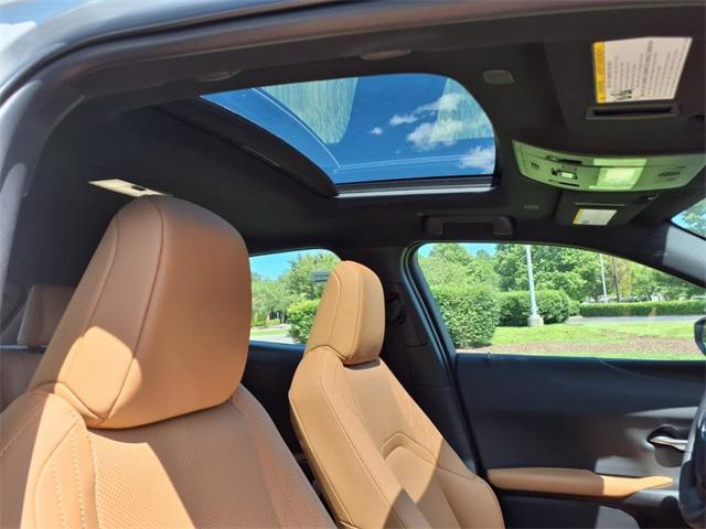 new 2025 Lexus UX 300h car, priced at $42,825