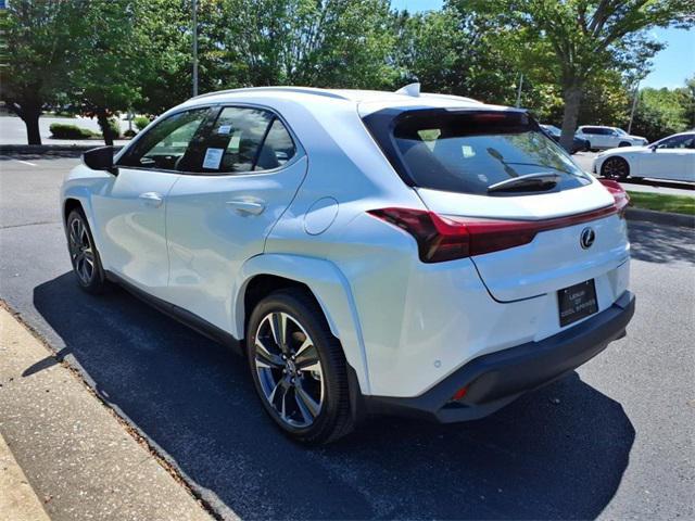 new 2025 Lexus UX 300h car, priced at $42,825