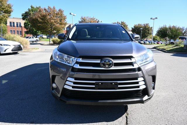used 2019 Toyota Highlander car, priced at $26,879