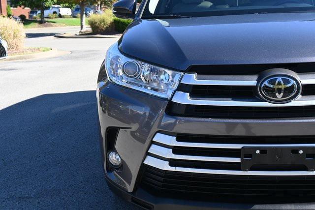 used 2019 Toyota Highlander car, priced at $26,879