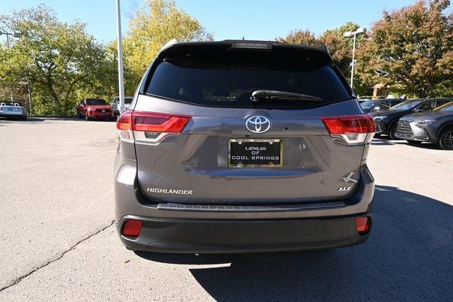 used 2019 Toyota Highlander car, priced at $26,879