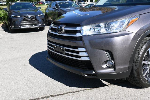 used 2019 Toyota Highlander car, priced at $26,879