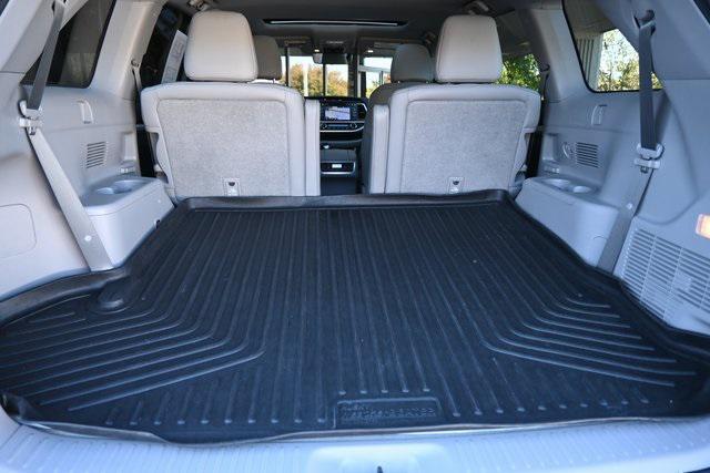 used 2019 Toyota Highlander car, priced at $26,879