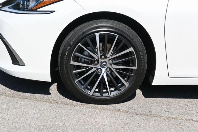 used 2024 Lexus ES 350 car, priced at $46,062