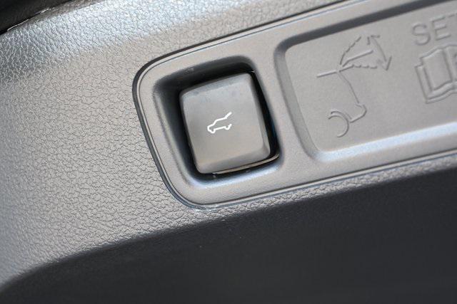 used 2024 Ford Expedition car, priced at $69,010