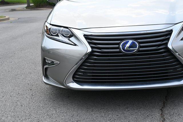 used 2017 Lexus ES 300h car, priced at $22,431
