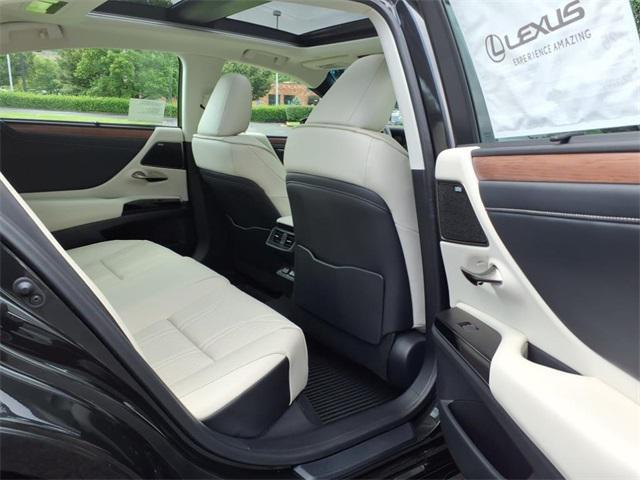 new 2025 Lexus ES 350 car, priced at $56,699