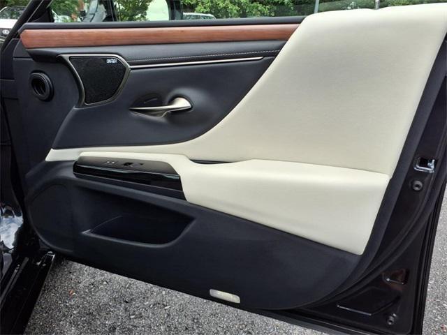 new 2025 Lexus ES 350 car, priced at $56,699