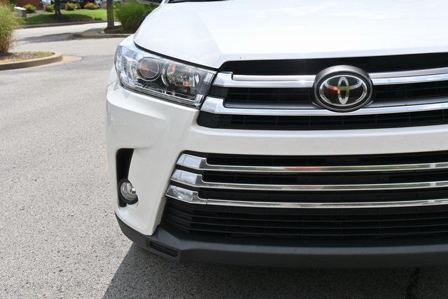 used 2017 Toyota Highlander car, priced at $22,885