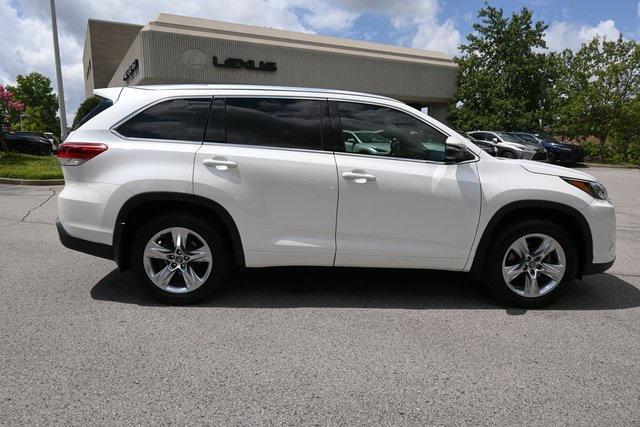 used 2017 Toyota Highlander car, priced at $22,885