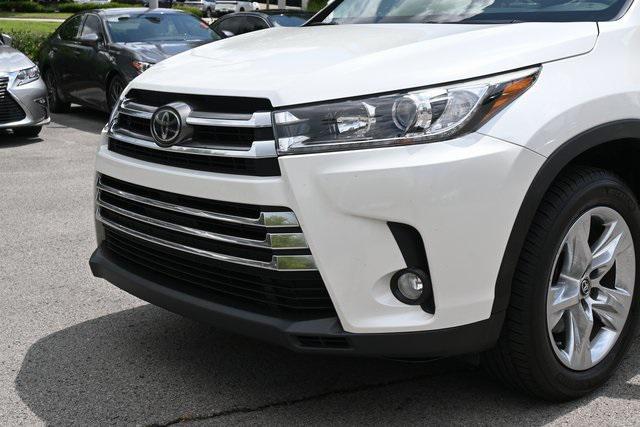 used 2017 Toyota Highlander car, priced at $22,885
