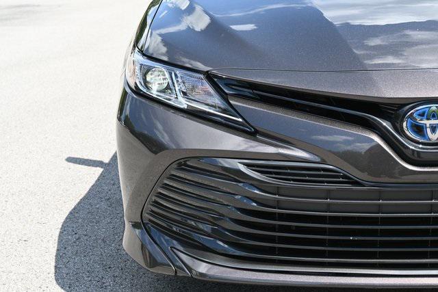 used 2018 Toyota Camry Hybrid car, priced at $23,257