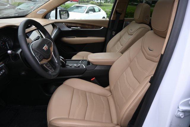 used 2024 Cadillac XT5 car, priced at $49,100