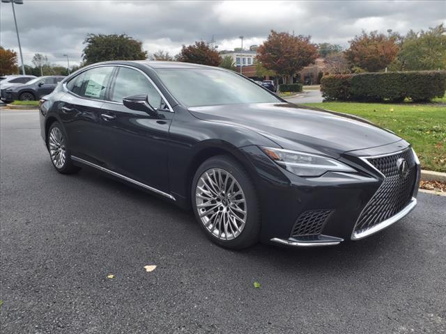 new 2024 Lexus LS 500 car, priced at $82,320