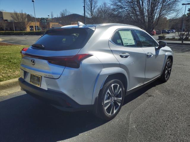 new 2025 Lexus UX 300h car, priced at $42,625