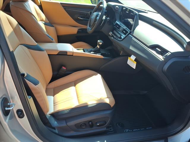 new 2025 Lexus ES 350 car, priced at $55,864