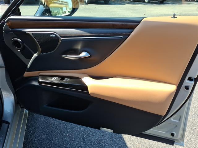 new 2025 Lexus ES 350 car, priced at $55,864