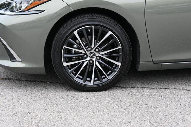 used 2024 Lexus ES 350 car, priced at $46,850