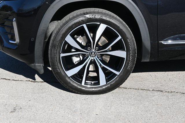 used 2024 Volkswagen Atlas car, priced at $38,951