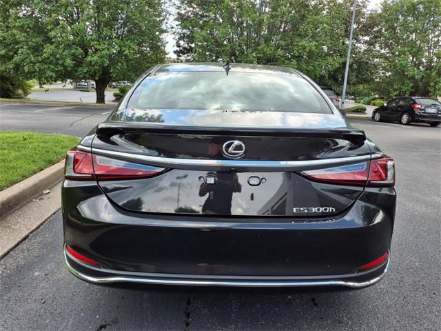new 2025 Lexus ES 300h car, priced at $56,544