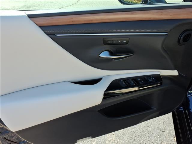 new 2025 Lexus ES 350 car, priced at $49,419