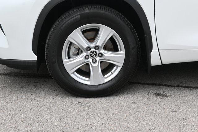 used 2022 Toyota Highlander car, priced at $28,701