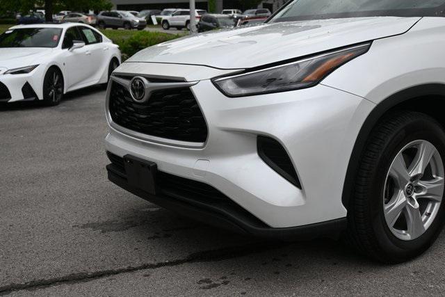 used 2022 Toyota Highlander car, priced at $28,701