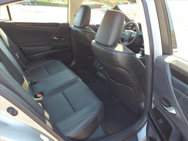 new 2025 Lexus ES 350 car, priced at $48,579