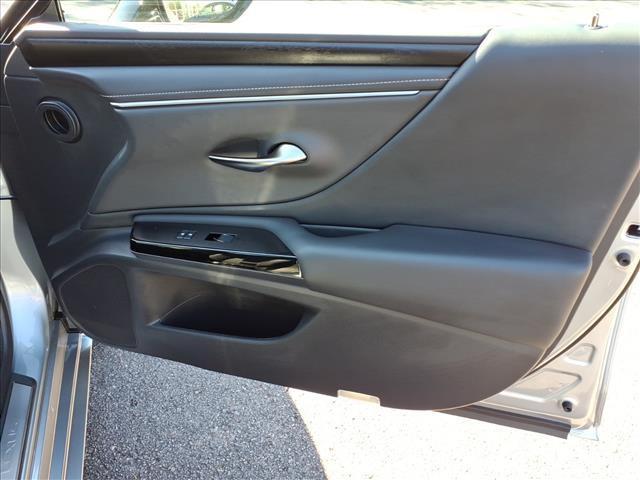 new 2025 Lexus ES 350 car, priced at $48,579