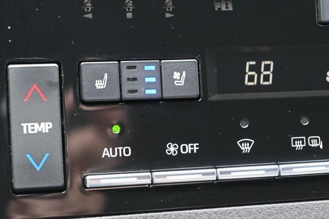 used 2019 Toyota Avalon car, priced at $25,038
