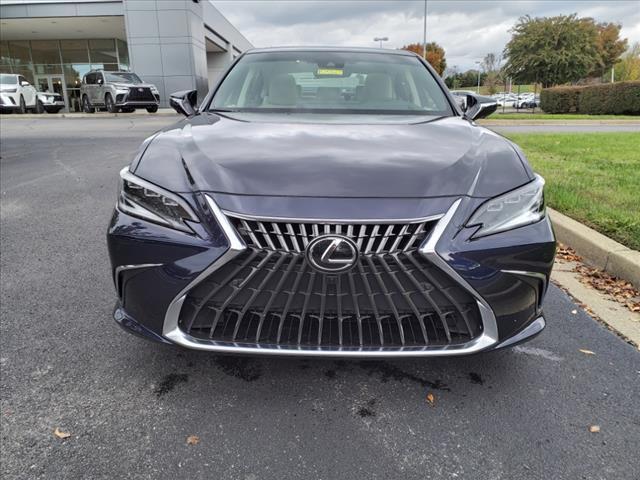 new 2025 Lexus ES 350 car, priced at $55,819