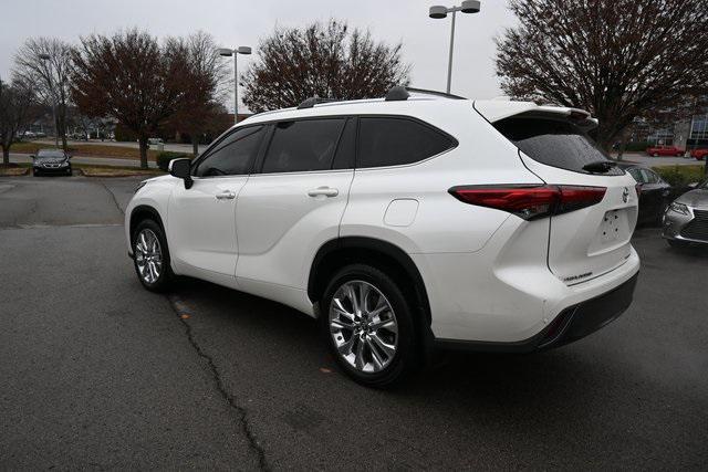 used 2020 Toyota Highlander car, priced at $32,883