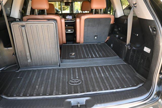 used 2018 Toyota Highlander car, priced at $28,695