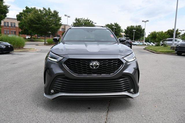 used 2021 Toyota Highlander car, priced at $34,530
