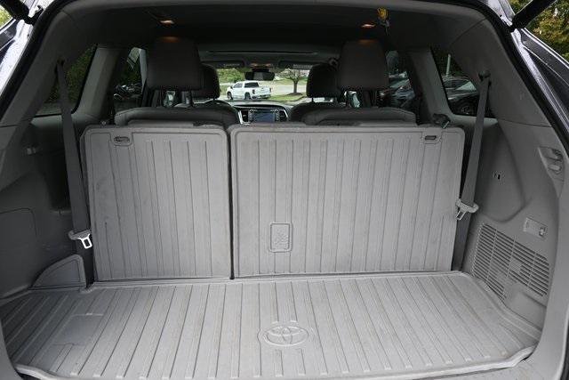 used 2019 Toyota Highlander car, priced at $26,134