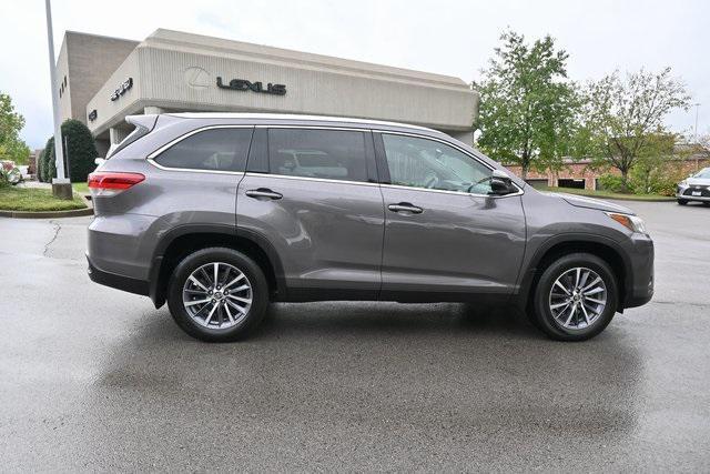 used 2019 Toyota Highlander car, priced at $26,134
