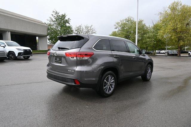 used 2019 Toyota Highlander car, priced at $26,134