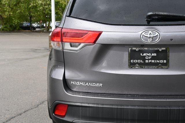 used 2019 Toyota Highlander car, priced at $26,134
