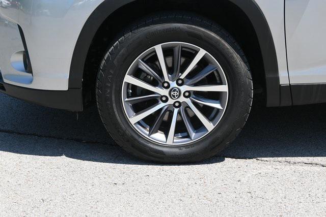 used 2019 Toyota Highlander car, priced at $24,100
