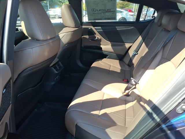new 2025 Lexus ES 350 car, priced at $55,864