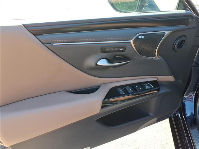 new 2025 Lexus ES 350 car, priced at $55,864