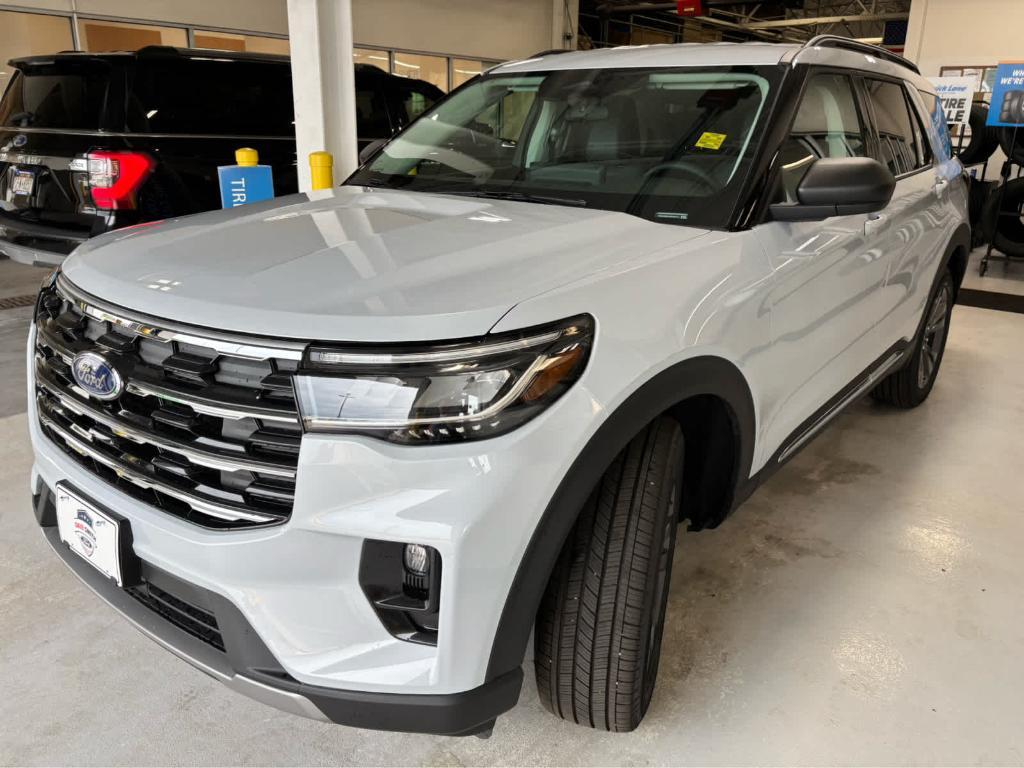 new 2025 Ford Explorer car, priced at $48,745
