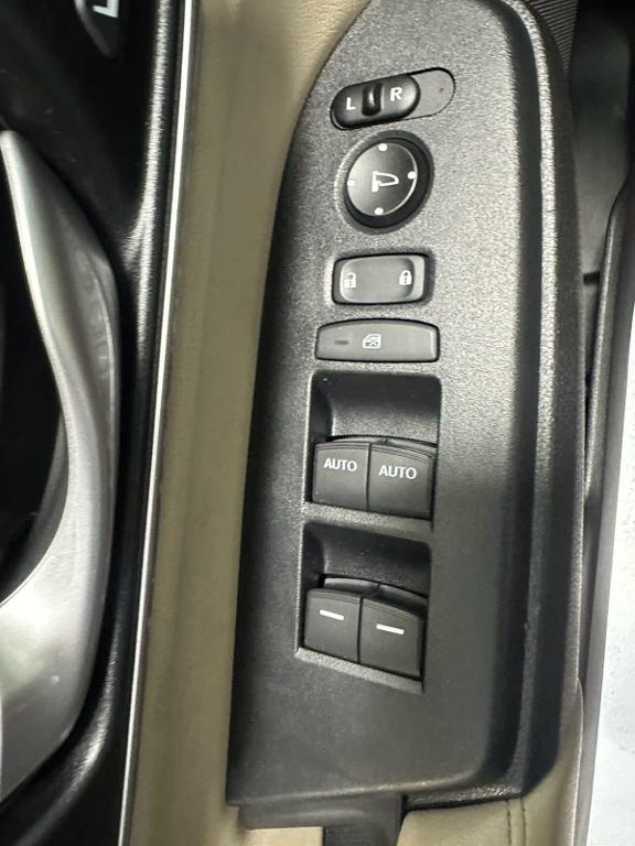 used 2018 Honda CR-V car, priced at $18,621