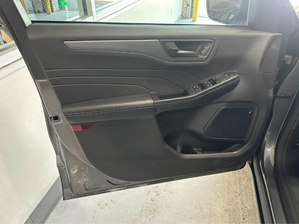 new 2025 Ford Escape car, priced at $30,380