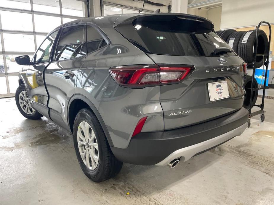 new 2025 Ford Escape car, priced at $30,299