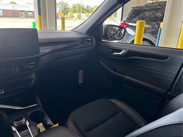 new 2025 Ford Escape car, priced at $32,085